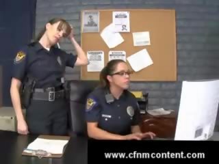 Női zsaruk